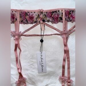 NWT For Love And Lemons Blushing April Rose Floral Lace Suspender Garter Belt